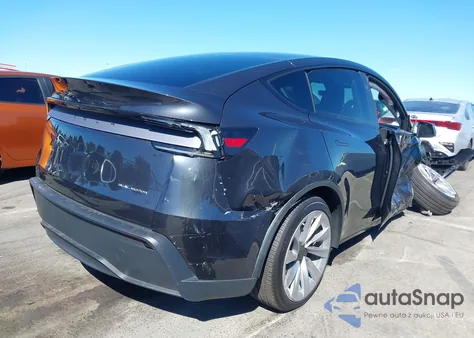 2026 Tesla Model Y Long Range Dual Motor All-Wheel Drive/Long Range Launch Series from USA, damaged, VIN 7SAYGDEE4TF335586
